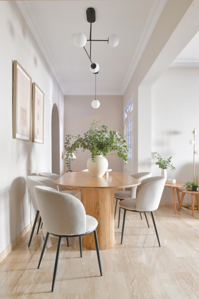 SALON COMEDOR CASA ZAGUAN proyecto de interiorismo de Eli Herrero en Brenes